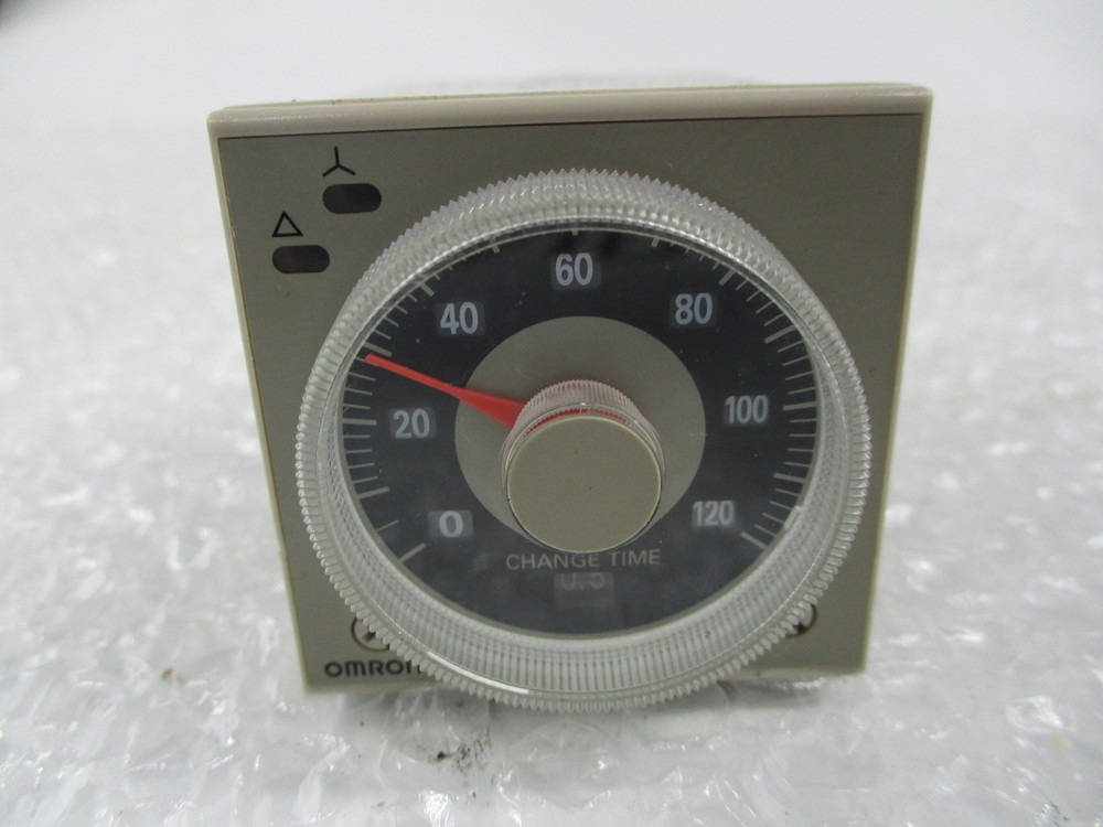 OMRON H3CR-G8EL TIMER NSNP