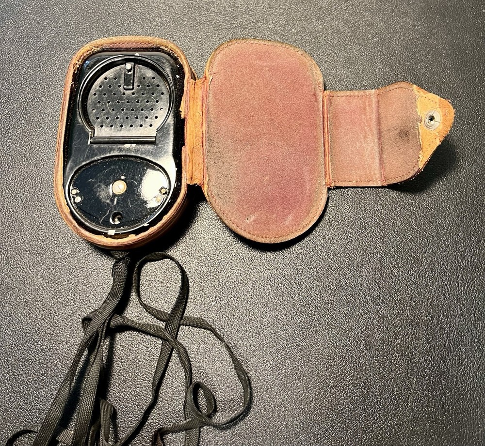 Weston Master II Universal Exposure Light Meter Model 735 Leather Case, UNTESTED