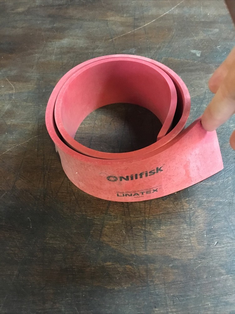 Nilfisk 28” Front Squeegee 30931L. SH-128