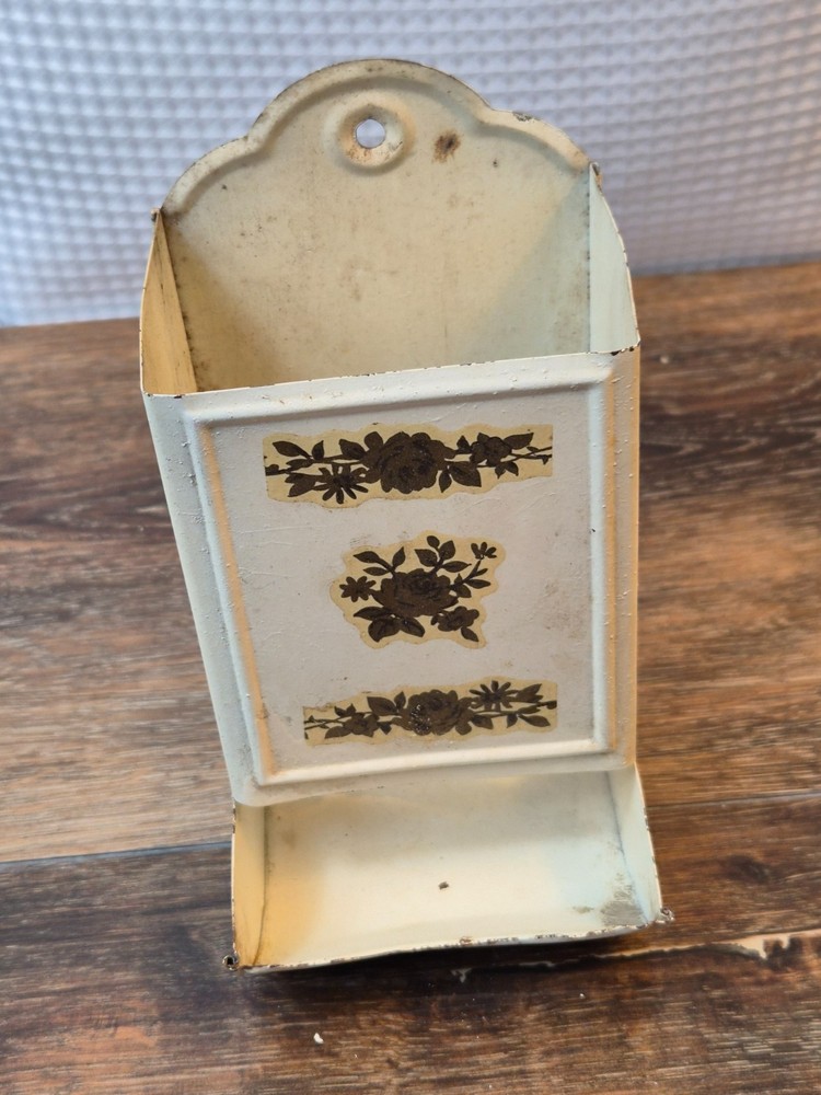 Vintage metal matchbox holder