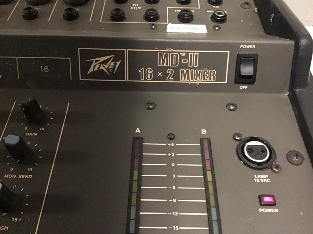 Peavy MD-II 16x2 Mixer Stereo Mixing Console