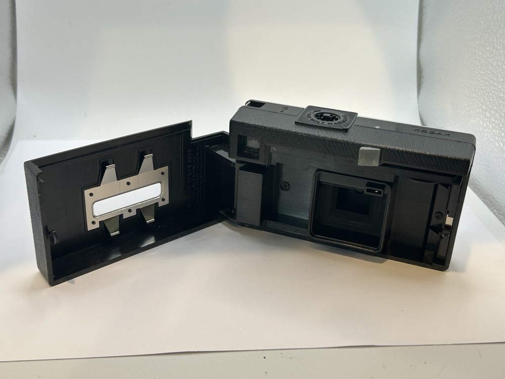 KODAK INSTAMATIC X-15 Camera