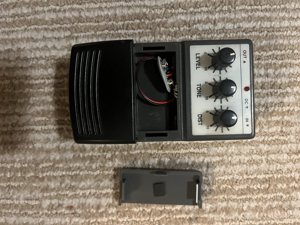 Rogue DST-5 Distortion Effect Pedal