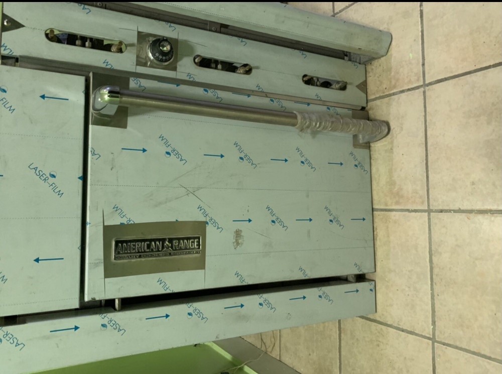 NEW 6 BURNER STOVE NEVER USED