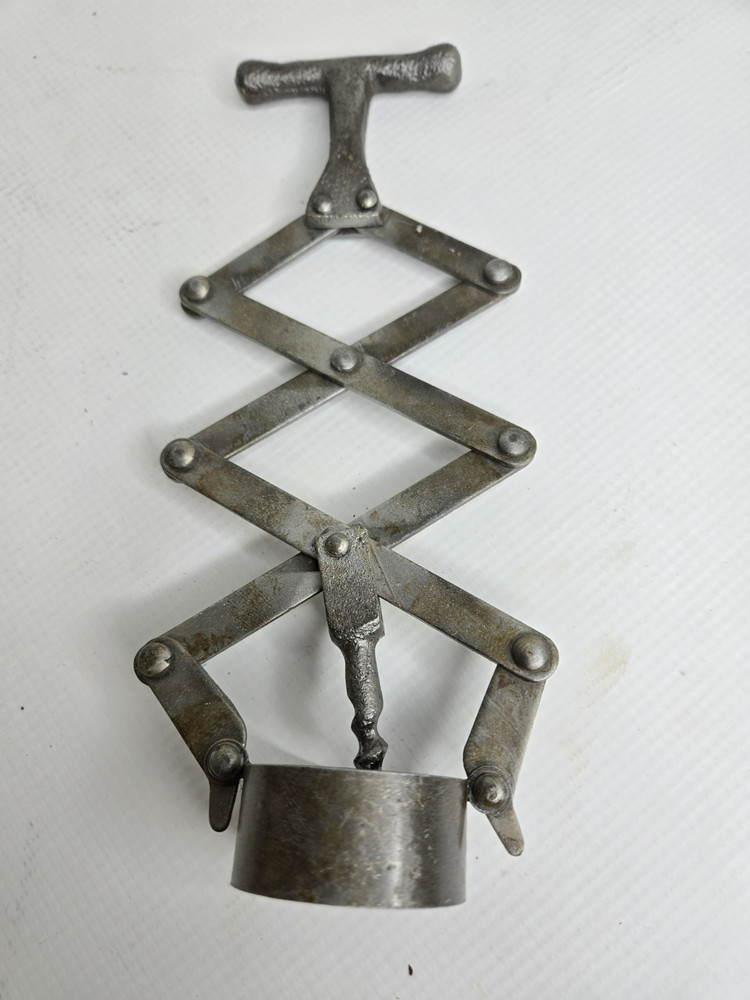 Vintage ZigZag Cork Screw in nice gift box