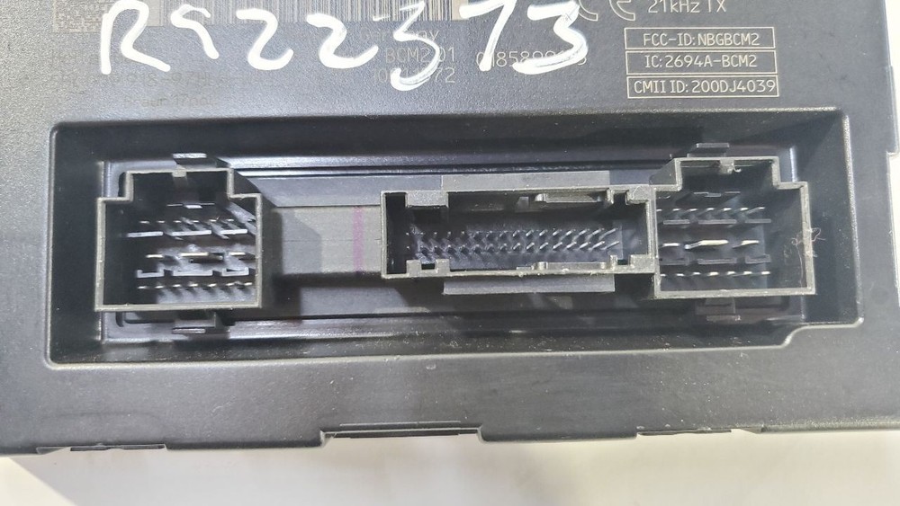 2013 Audi A5 OEM BCM Body Control Module 8K0907064GL