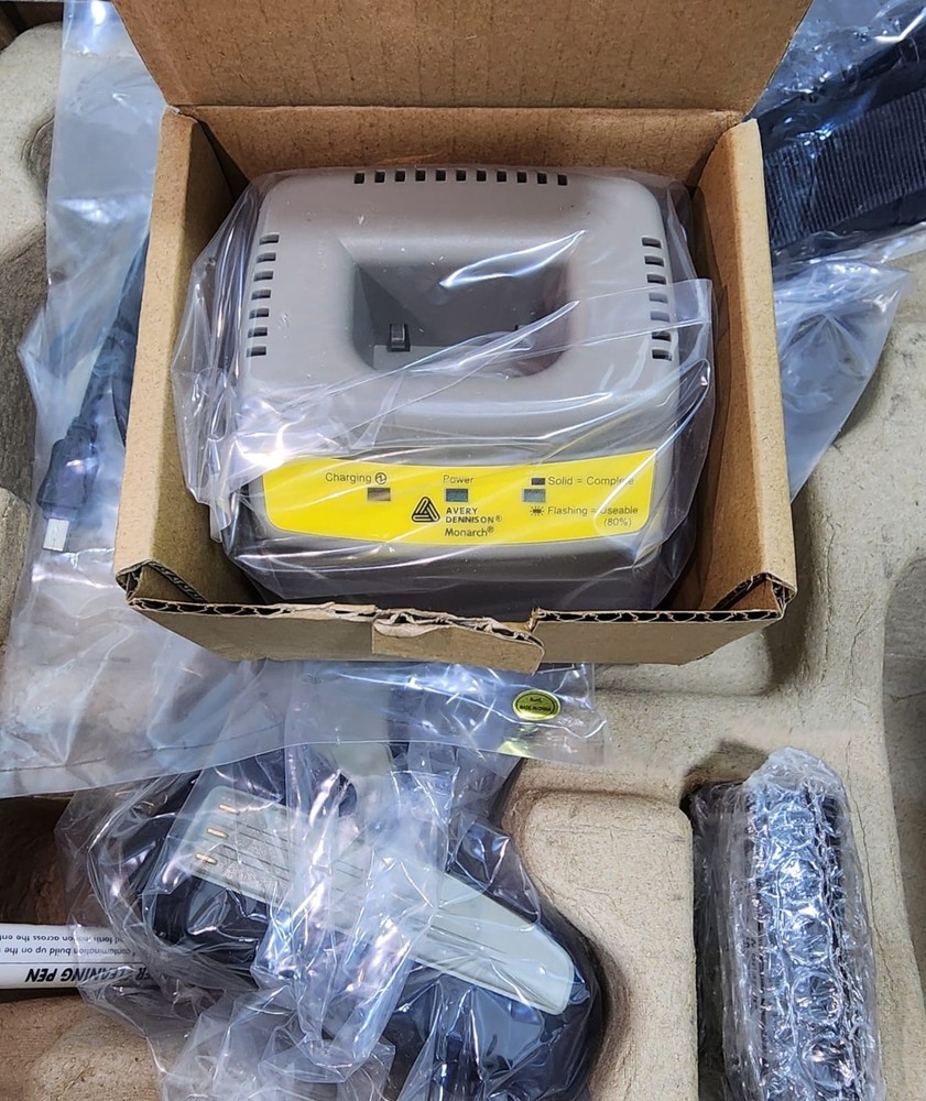 Avery Dennison Pathfinder-6057 Label Printer