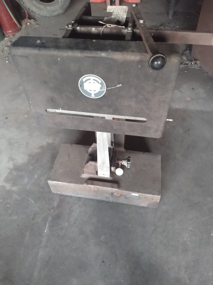 Tinius Olson Plastic Impact Tester