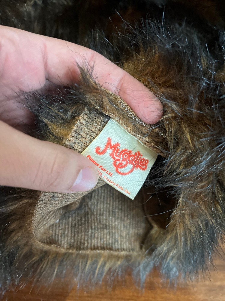 MUGGLIES Puppet Fair 20” Hand Puppet Monkey Gorilla with Wrap Around Arms Brown