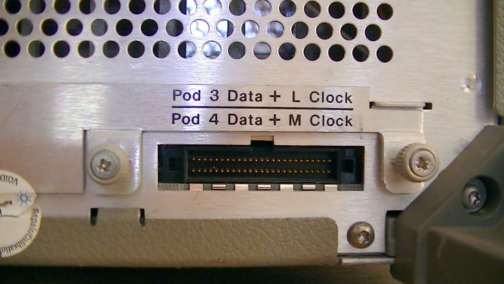 HEWLETT PACKARD 1662A LOGIC ANALYZER