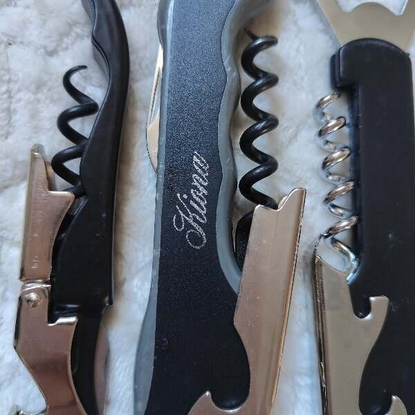 Lot Of Three Waiter's Corkscrew Pulltaps Kiona