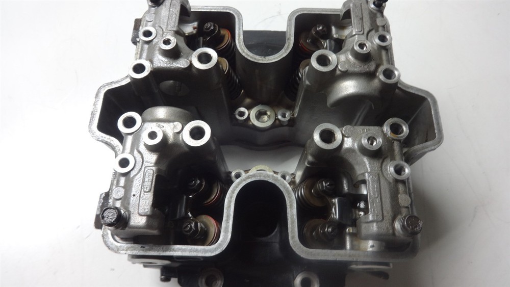 85 HONDA VF700S SABRE VF 700 HM135B ENGINE FRONT CYLINDER HEAD