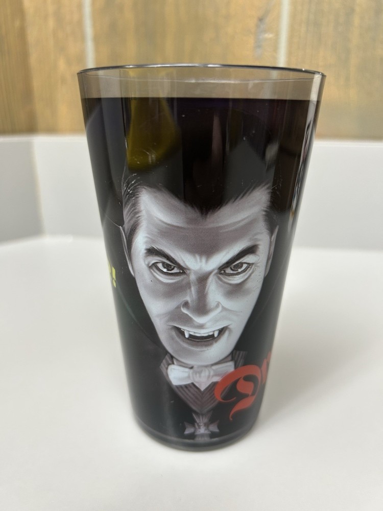 Universal Monsters DRACULA Vintage 5.5 “ Plastic Cup