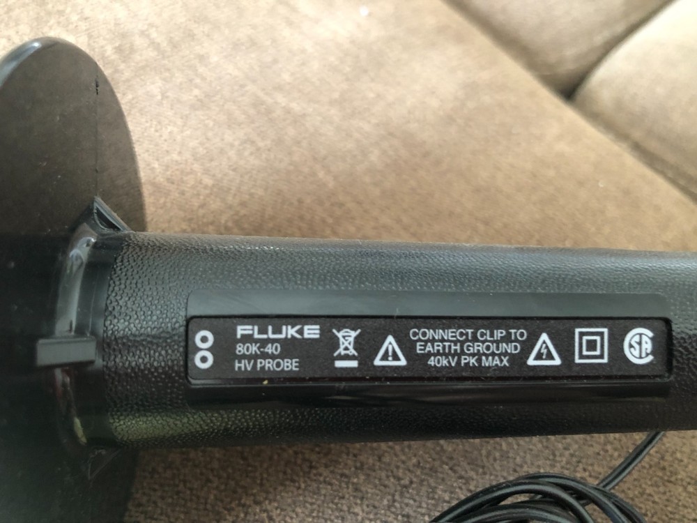 Fluke 80k-40 High Voltage Probe