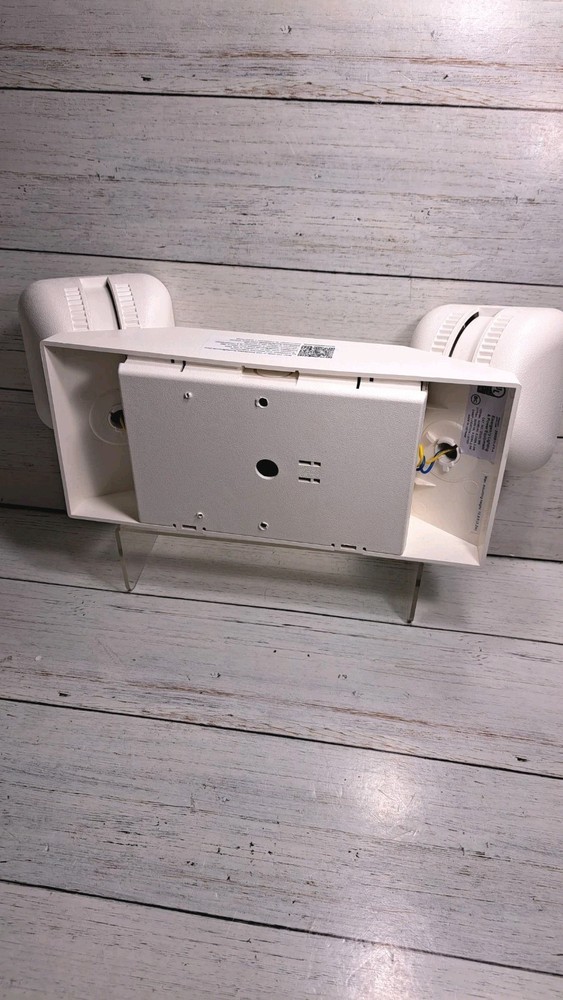 Lighting Basics LED Emergency Light, Emergency Lighting with Dual Adjustable LED