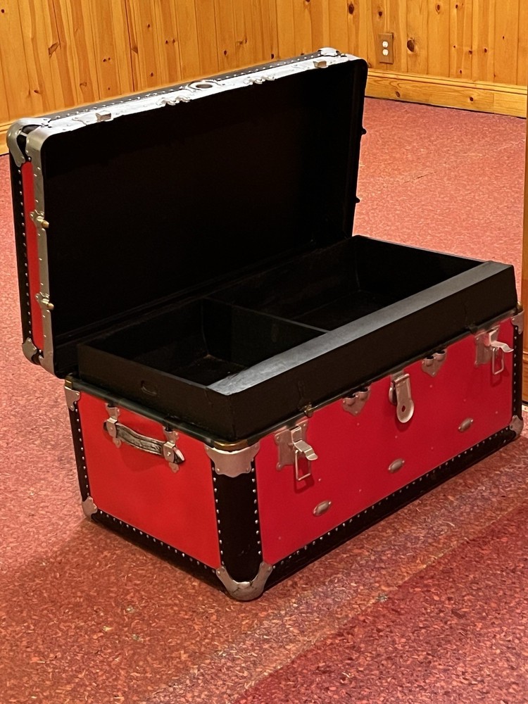 Red Multnomah Baggageman Trunk
