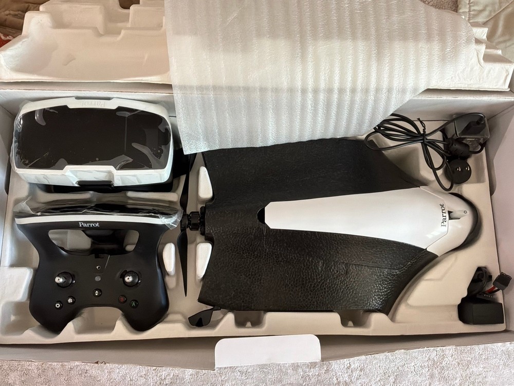Parrot Disco Adventurer FPV Drone Kit