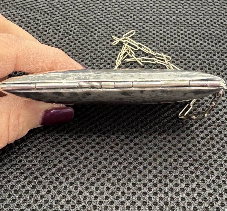 Vintage Hammered Silver Coin Compact Purse with Chain Handle (W)