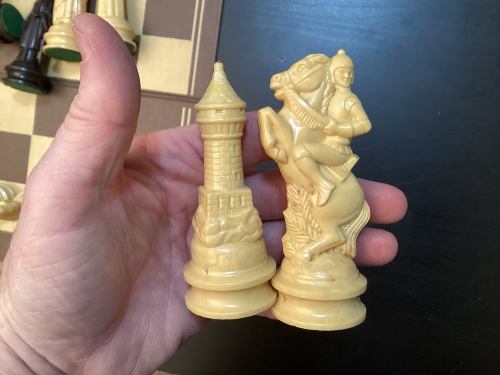 Renaissance Chessmen Lowe 1959 Chess Pieces Only