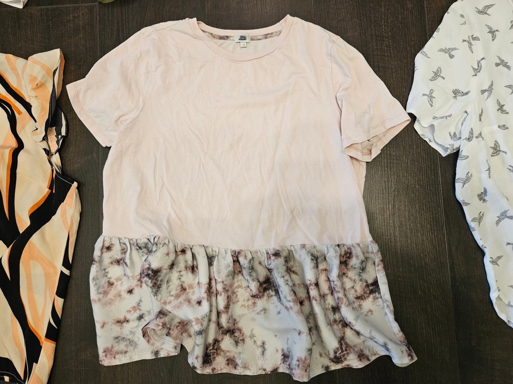 ⭐(no. 353) Ladies / Women Bundle Size 12 top bundle