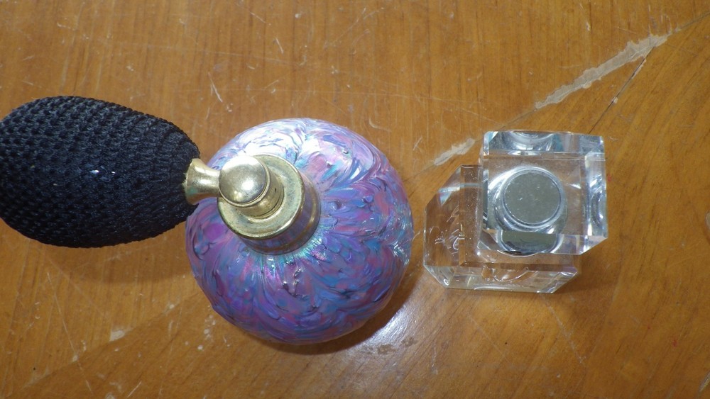 Perfume Bottles Atomizer Dauber Oleg Cassini Crystal Blue Pink Atomizer 2 pieces
