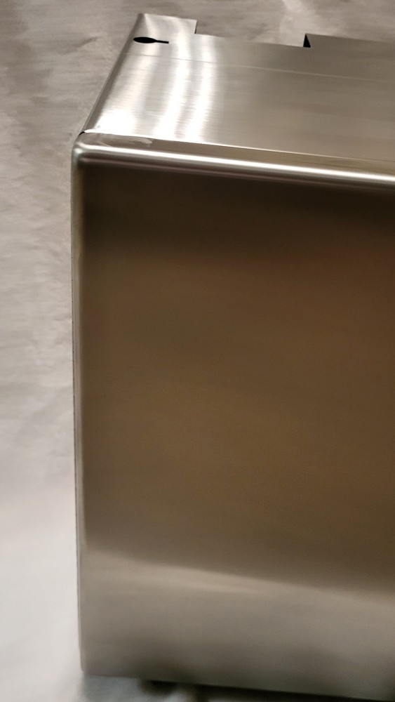 Bobrick B-2974 Automatic Surface Mount Paper Towel Dispenser Working & Has Key