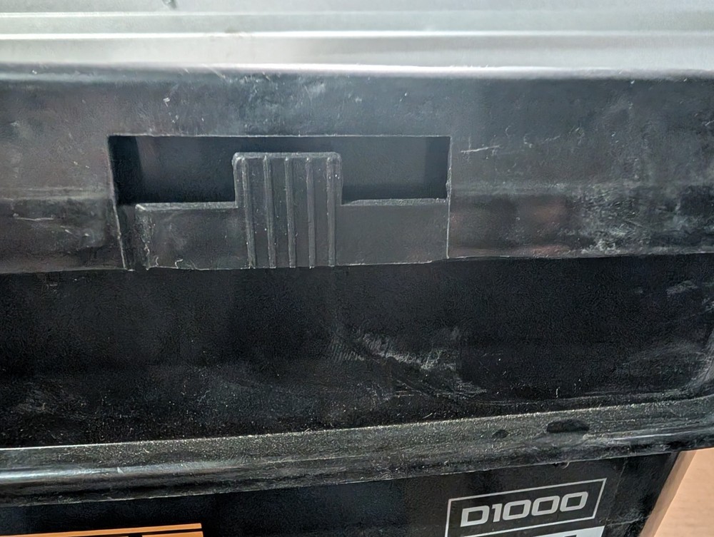 DEWALT Rooftop Safety Kit - Sealed