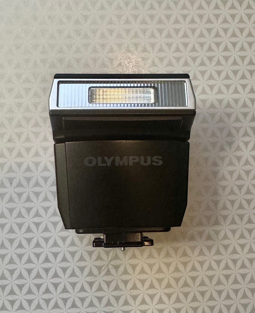 Olympus FL-LM3 Flash