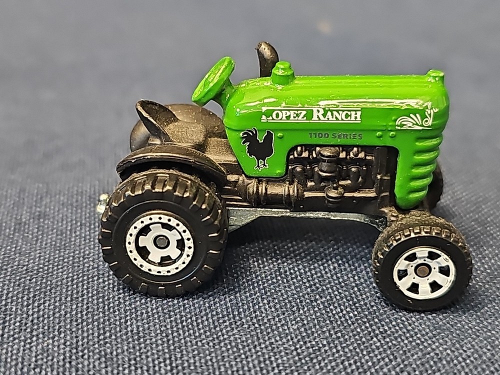 2011 Matchbox 1951 David Brown Cropmaster Tractor Lopez Ranch / Farm Tractor