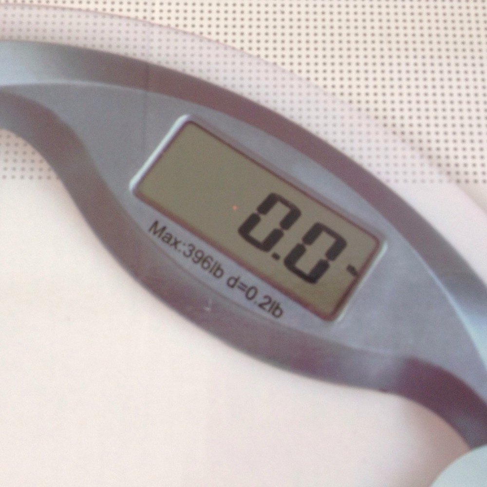 Personal Glass Bathroom Scale, Weight Scale Think Tank Technology NIB