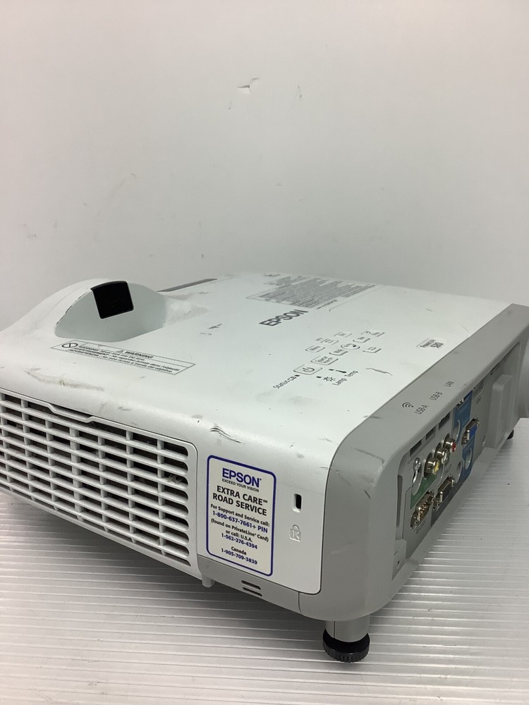 Epson PowerLite 520 Tri-LCD Projector