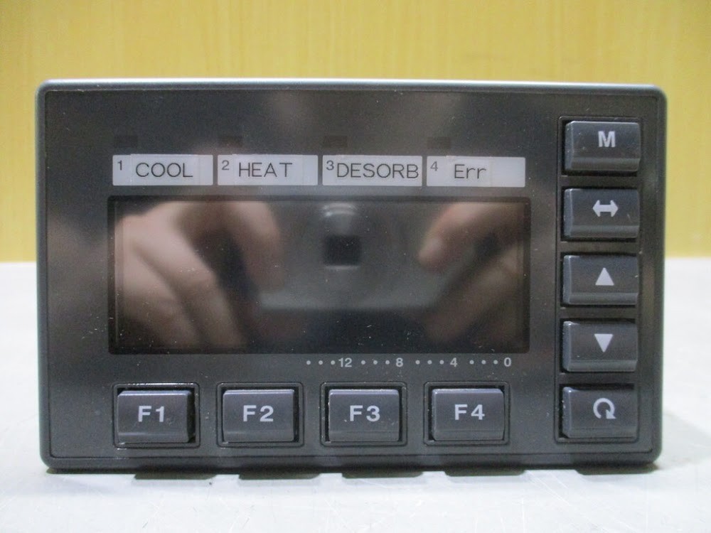 KEYENCE KV-D30 Operator Panel HMI DAVR70903C035 USED
