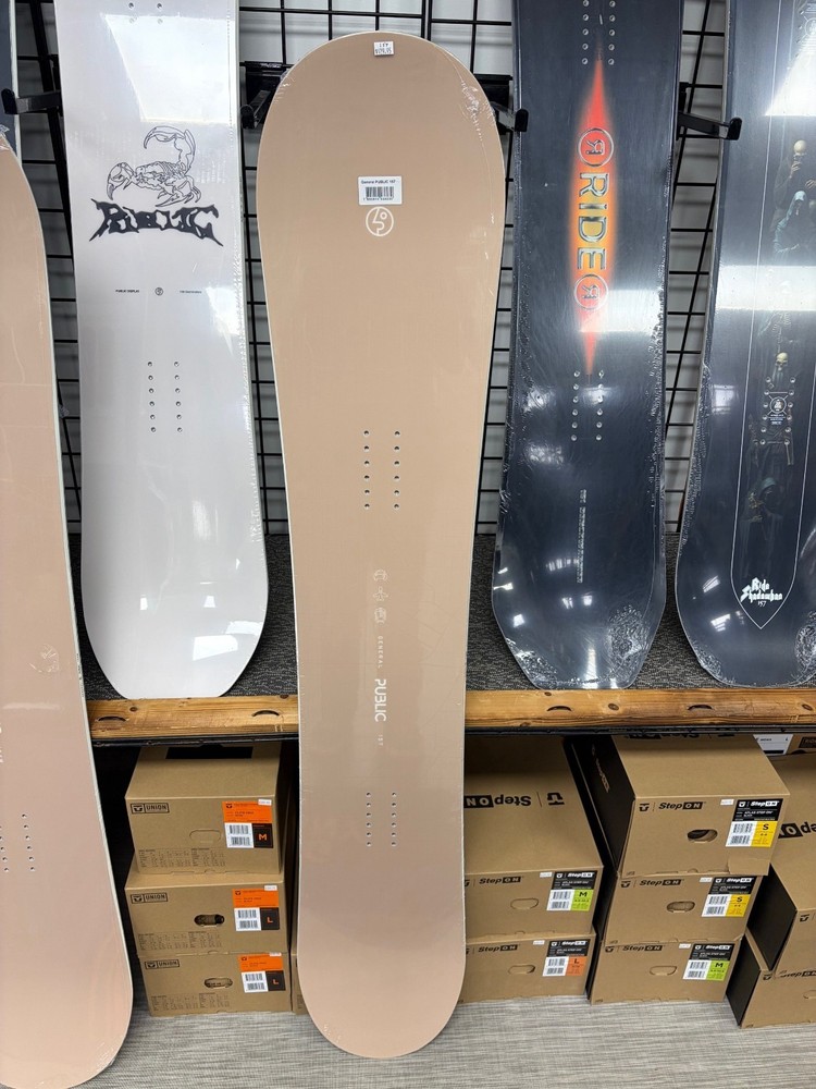 PUBLIC GENERAL 157CM (25-26) SNOWBOARD