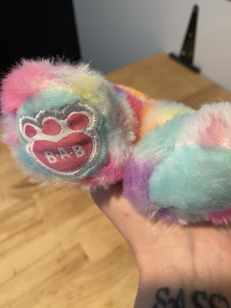 build a bear rainbow heart small squeeks 12”