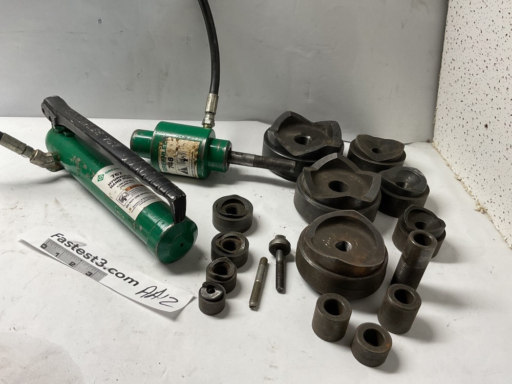 GREENLEE HYDRAULIC KNOCKOUT SET-767 WITH 746 RAM WITH DIES