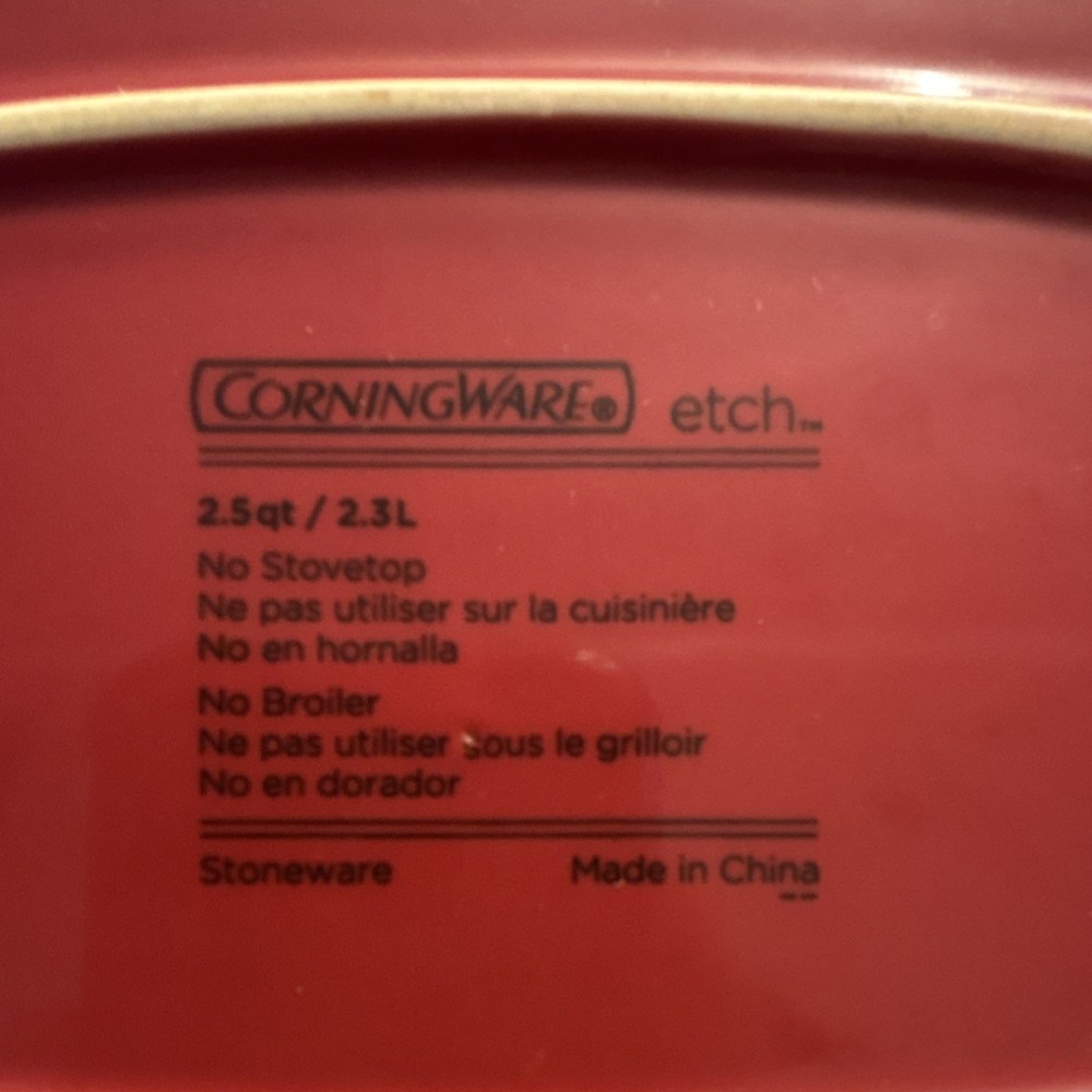 CorningWare Etch Stoneware Baking Dish Set Red 2.5qt 20oz 3-Piece
