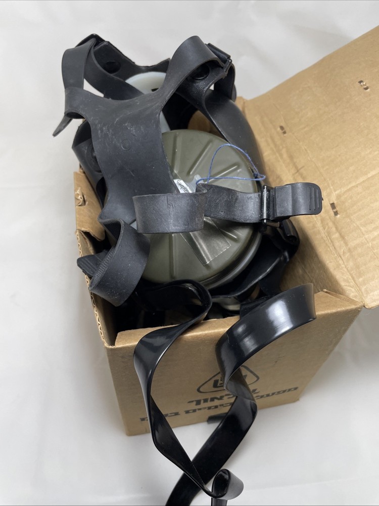 Israeli Model 4 Gas Mask NIB