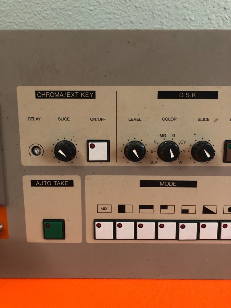 JVC KM-1200 Color Special Effects Generator / POWERS UP / UNTESTED