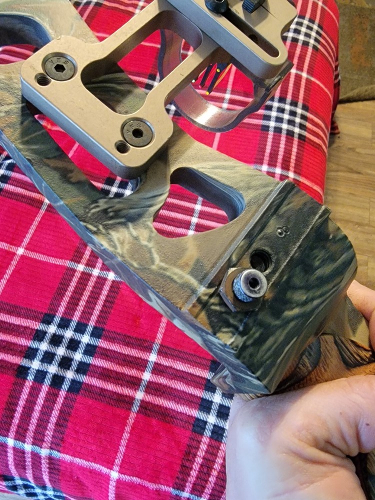 Fred Bear Code Compound Bow + Arrows and Case + QUICK shot Minty