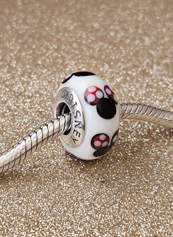Authentic Pandora Silver Classic Minnie Mouse Murano Charm