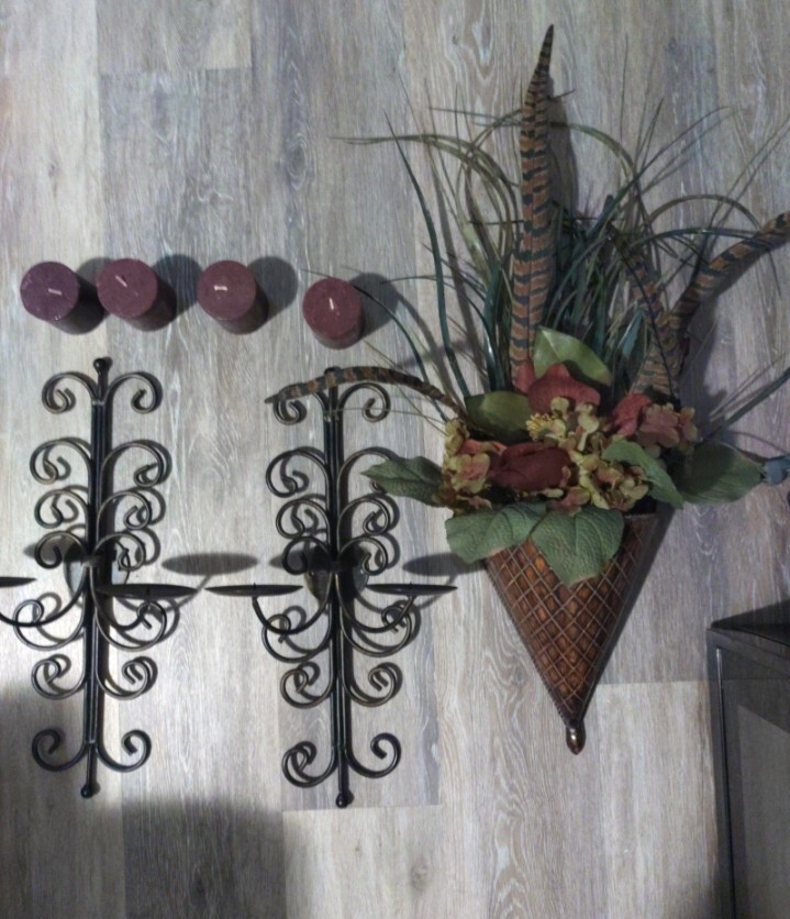 Candle Holders And Flower Bouquet Includes 4 Red Candles