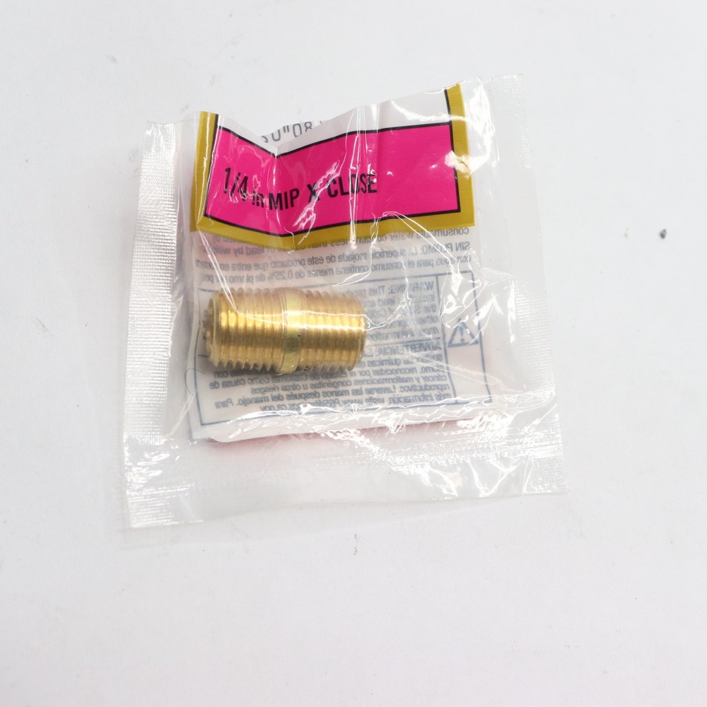 Everbilt 1/4 in. x Close MIP Brass Nipple Fitting