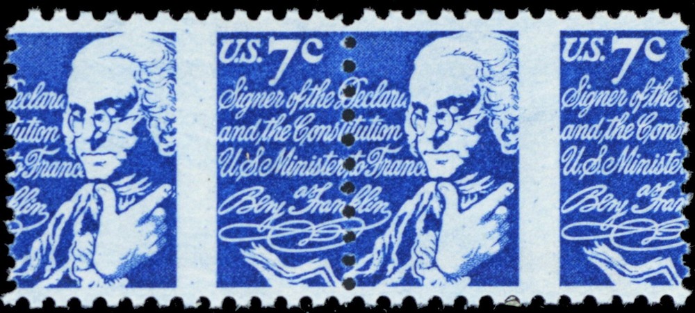 1393D, Mint NH 7¢ Misperforation Error Pair - Ben Franklin - Stuart Katz