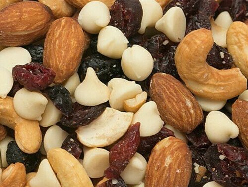 WildRoots Coastal Berry Trail Mix 26 oz