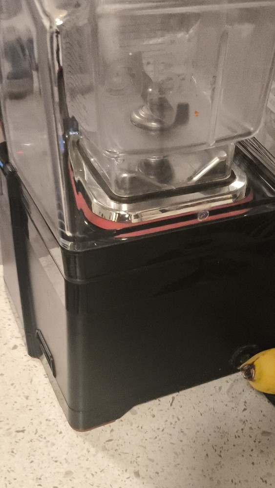 Blendtec Professional Blender WildSide+ Jar Electronic Control 36oz Copolyester