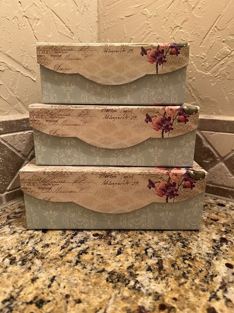 3 Paris themed nesting boxes