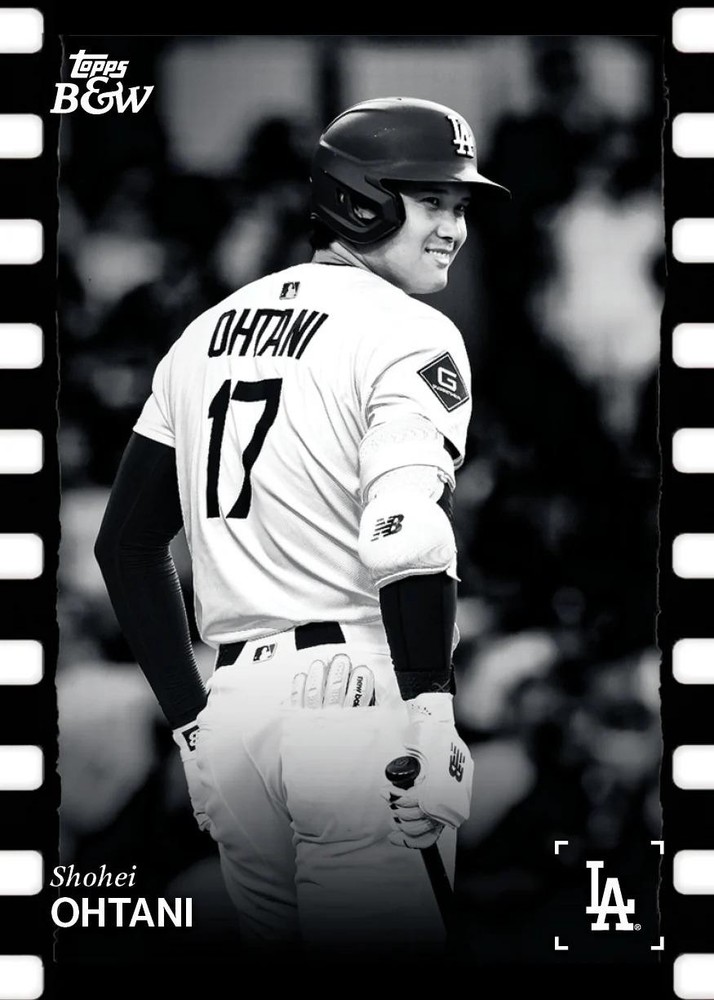 2025 TOPPS BLACK AND WHITE BASEBALL MEGA BOX