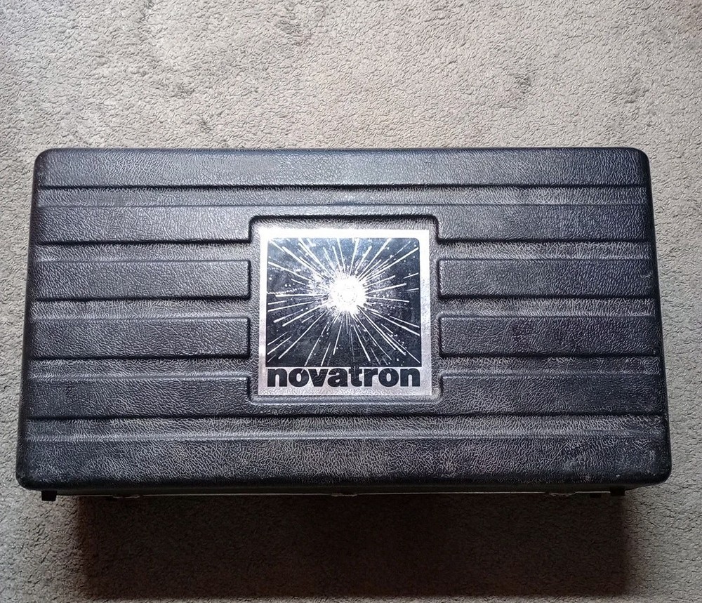 Novatron 600 VR Studio Lighting 3 Strobe/Flash Head Lamp Kit