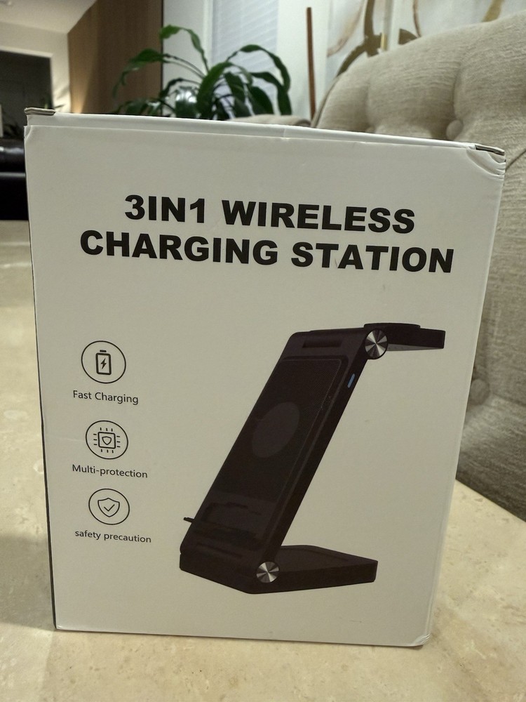 3-in-1 Wireless Charging Station Fast Charging Dock For Apple/Android Device BLK