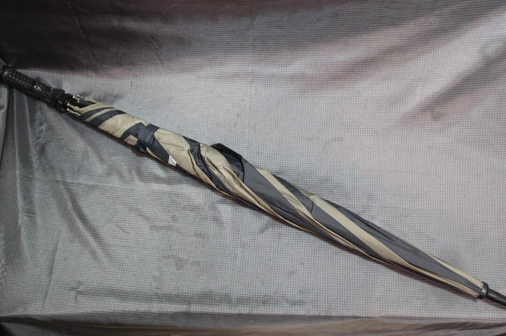 Rare NIKE GOLF umbrella